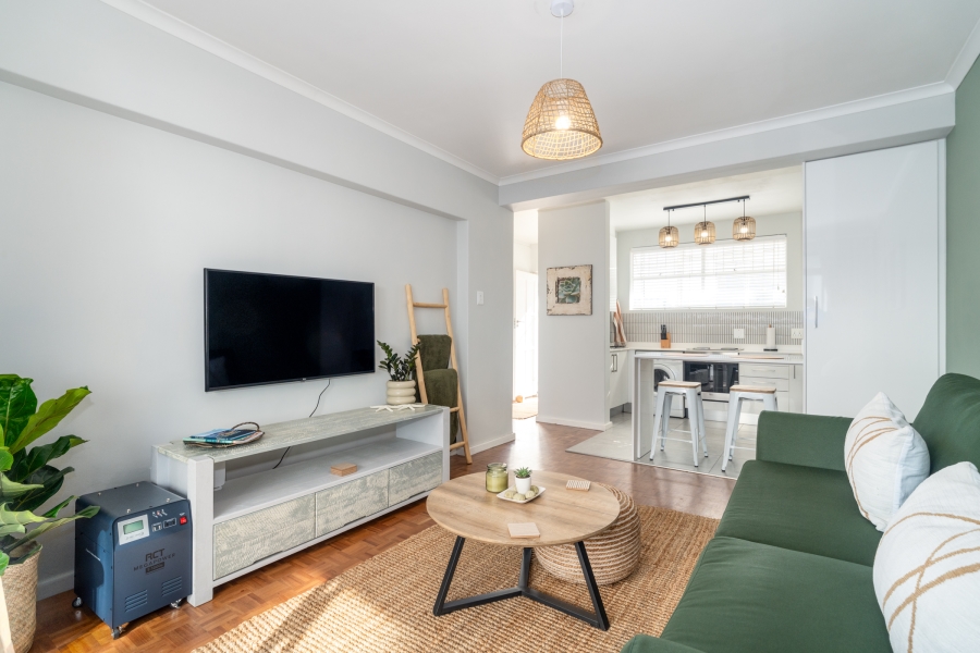 1 Bedroom Property for Sale in Green Point Western Cape